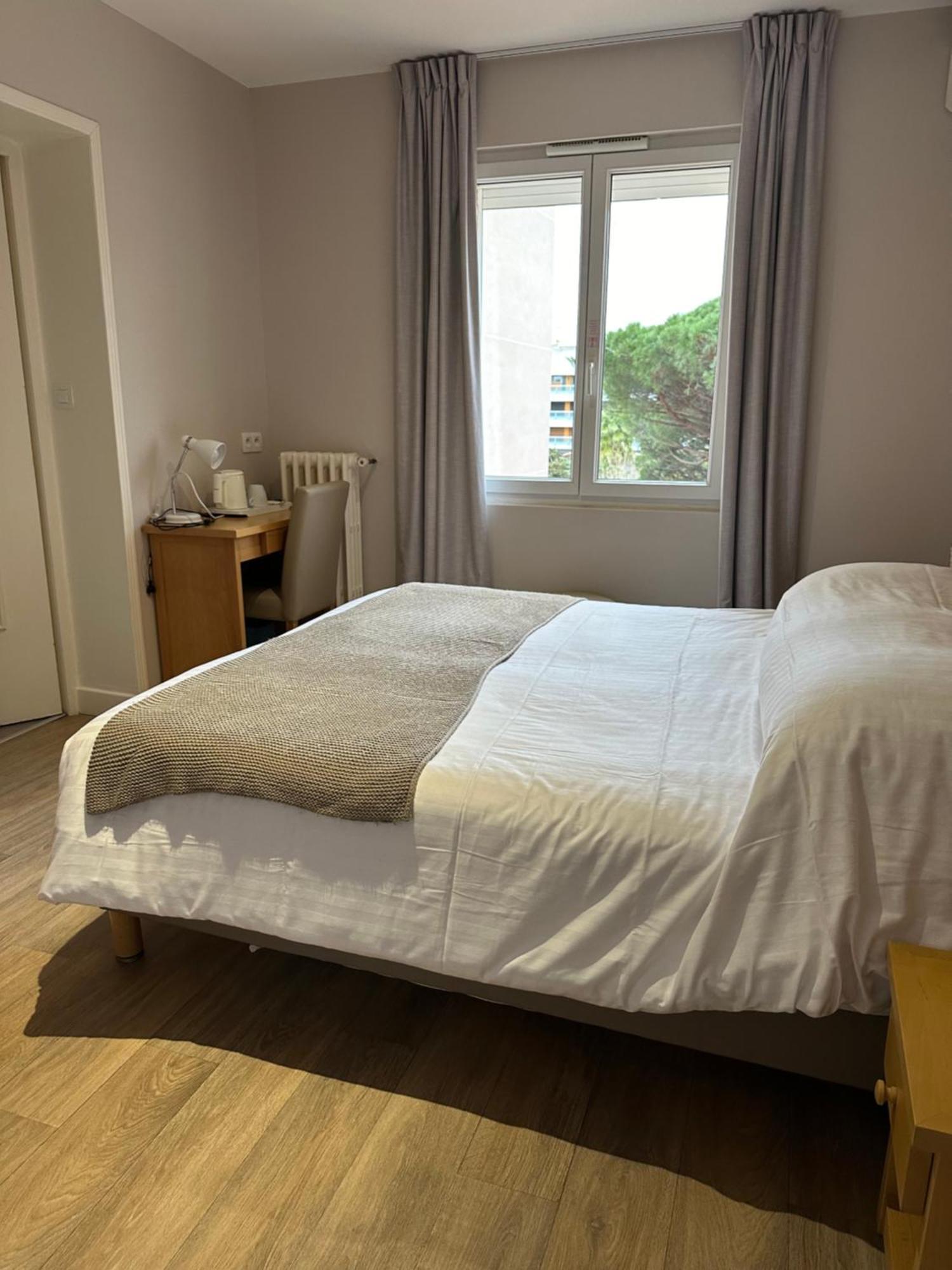 Hotel Beau Rivage Le Lavandou Eksteriør bilde