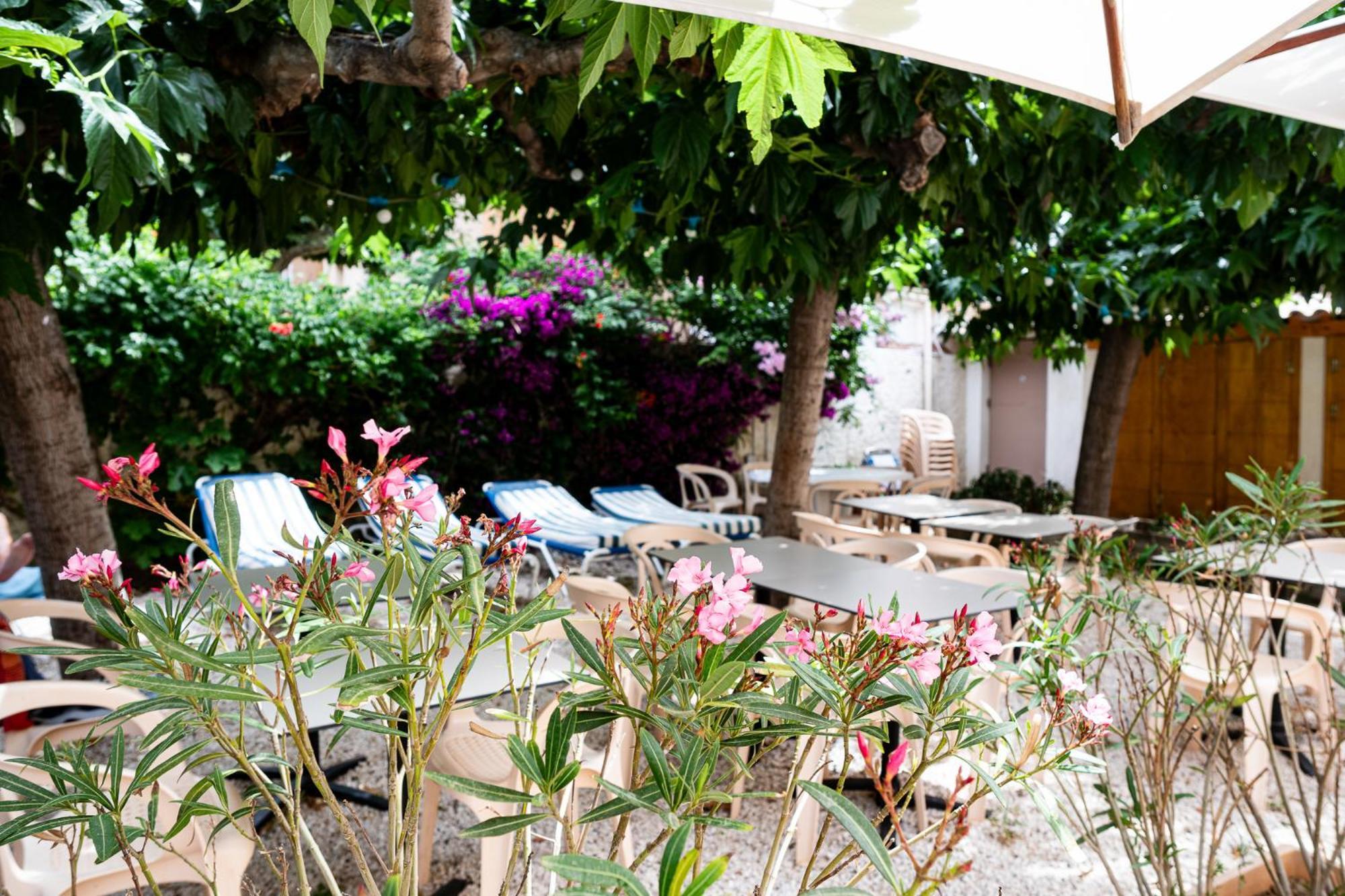 Hotel Beau Rivage Le Lavandou Eksteriør bilde