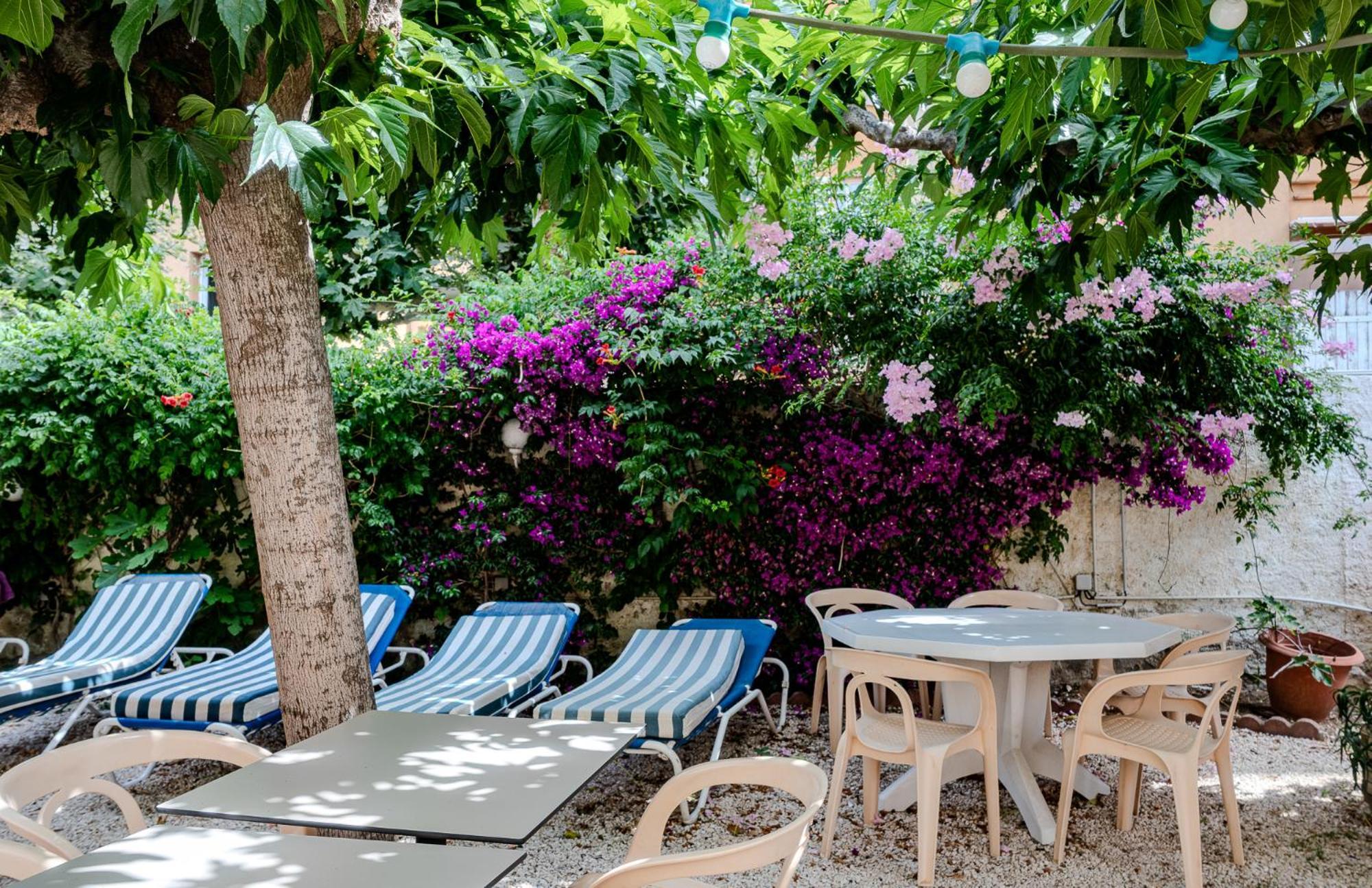 Hotel Beau Rivage Le Lavandou Eksteriør bilde